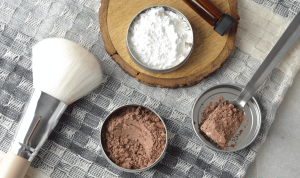 DIY Dry Shampoo Recipe for Mild & Darkish Hair
